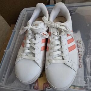 Adidas Women's Court Sneakers Size 7.5